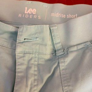 Lee Rider Midrise Shorts Size 8M in Teal Color